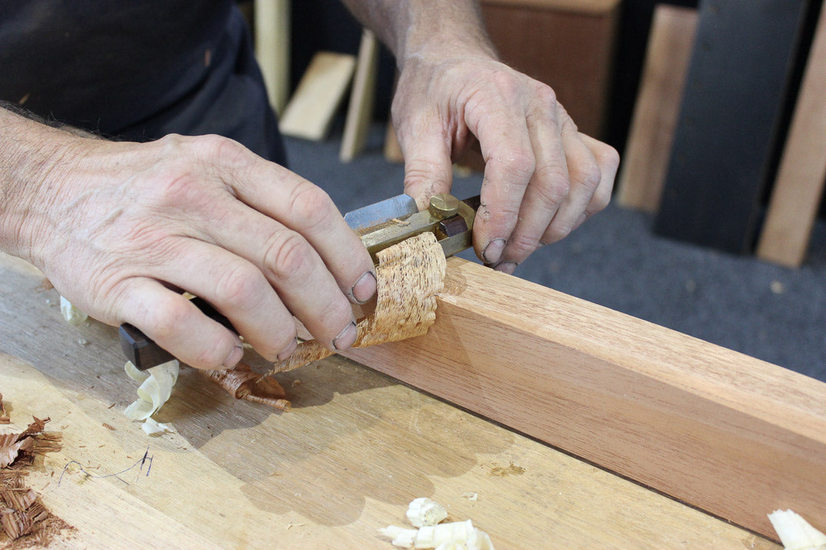 HNT Gordon Flat Sole Spoke Shave in action